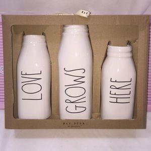 Rae Dunn LOVE GROWS HERE 3 vase set ceramic